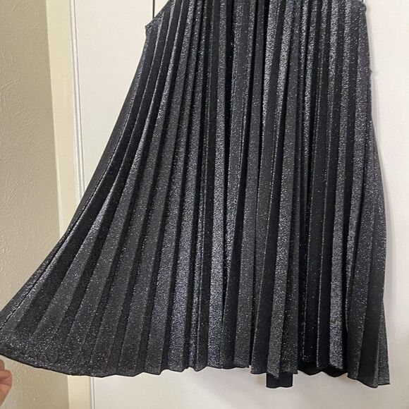 NWOT ZARA Pleated halter silver shimmer accordion mini dress size Medium - Picture 8 of 9